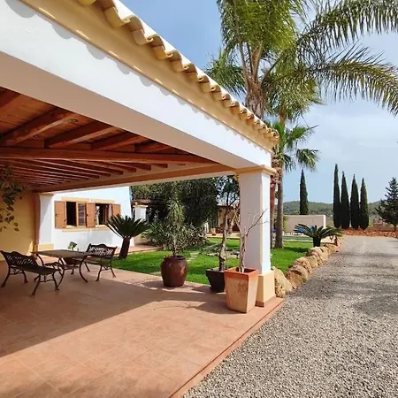 Holiday home Casa Bet Con Piscina Y Jardin. Sant Miquel De Balansat